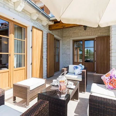 Holiday home Stella *